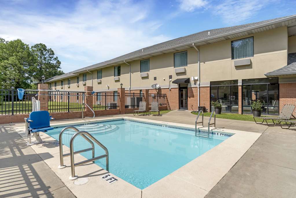 Best Western Plus Two Rivers Hotel & Suites